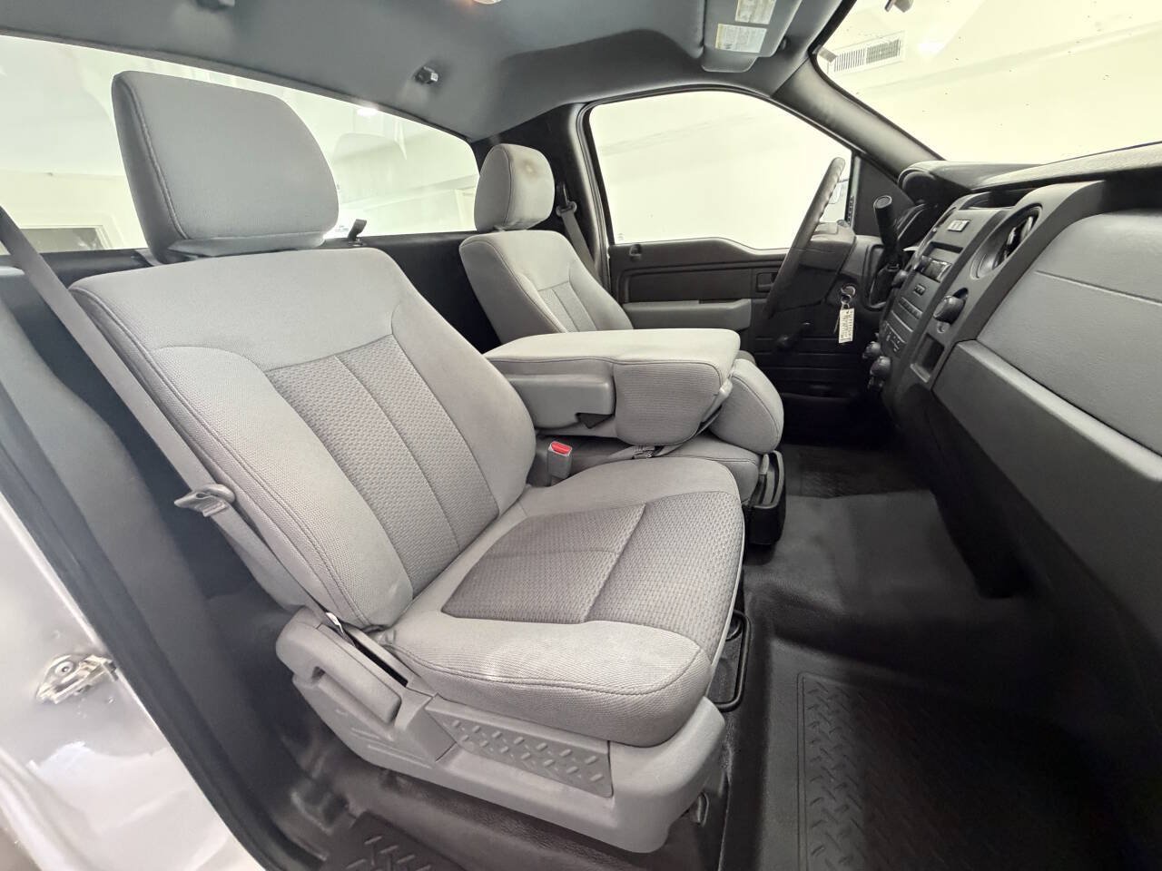 Used 2012 Ford F150 XL w/ XL Decor Group AWD/4WD image 13