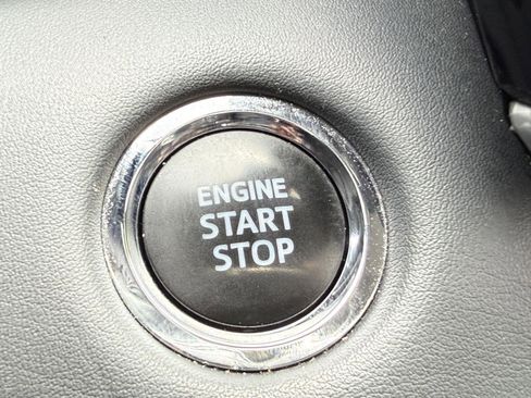 Used 2023 Toyota Highlander Platinum AWD/4WD image 28