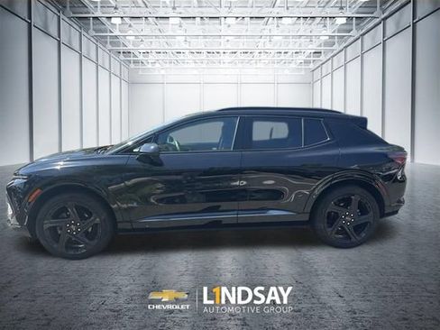 Used 2024 Chevrolet Equinox EV RS FWD image 20