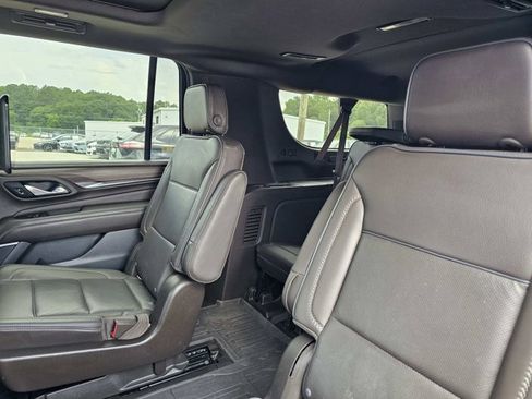 Used 2021 GMC Yukon XL Denali w/ Denali Ultimate Package AWD/4WD image 32