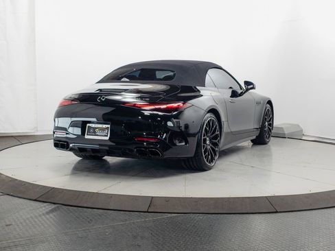 Used 2022 Mercedes-Benz SL 55 AMG 4MATIC image 35