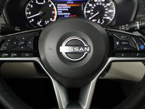 Used 2025 Nissan Altima 2.5 SL image 29