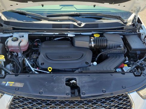 Used 2025 Chrysler Pacifica Select FWD image 39