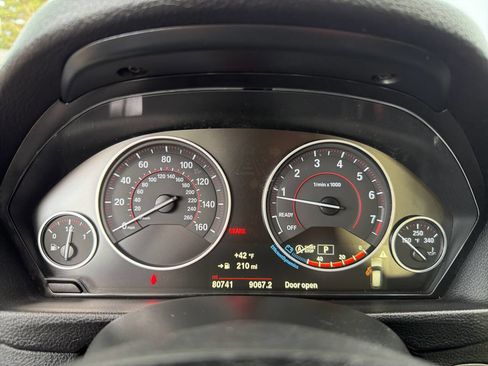 Used 2017 BMW 330i xDrive Wagon image 31