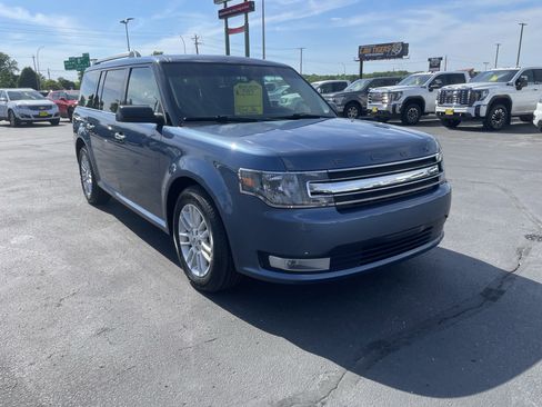 Used 2018 Ford Flex SEL w/ Equipment Group 202A AWD/4WD image 2