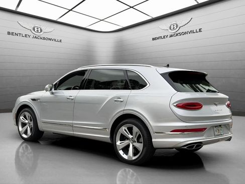 Used 2024 Bentley Bentayga Extended Wheelbase image 12