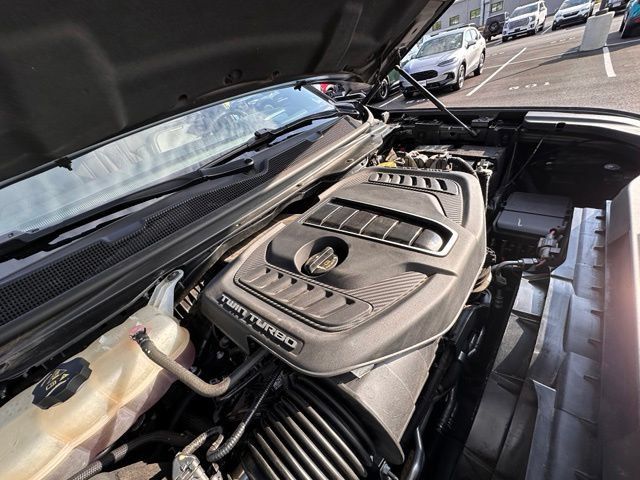 Used 2023 Jeep Grand Wagoneer Series III AWD/4WD image 16