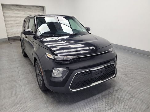 Used 2021 Kia Soul S FWD image 14