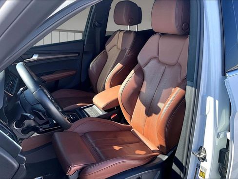 Used 2021 Audi Q5 Prestige w/ Prestige Package image 21