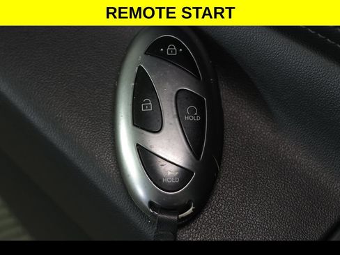 Used 2025 Hyundai Elantra SEL FWD image 9