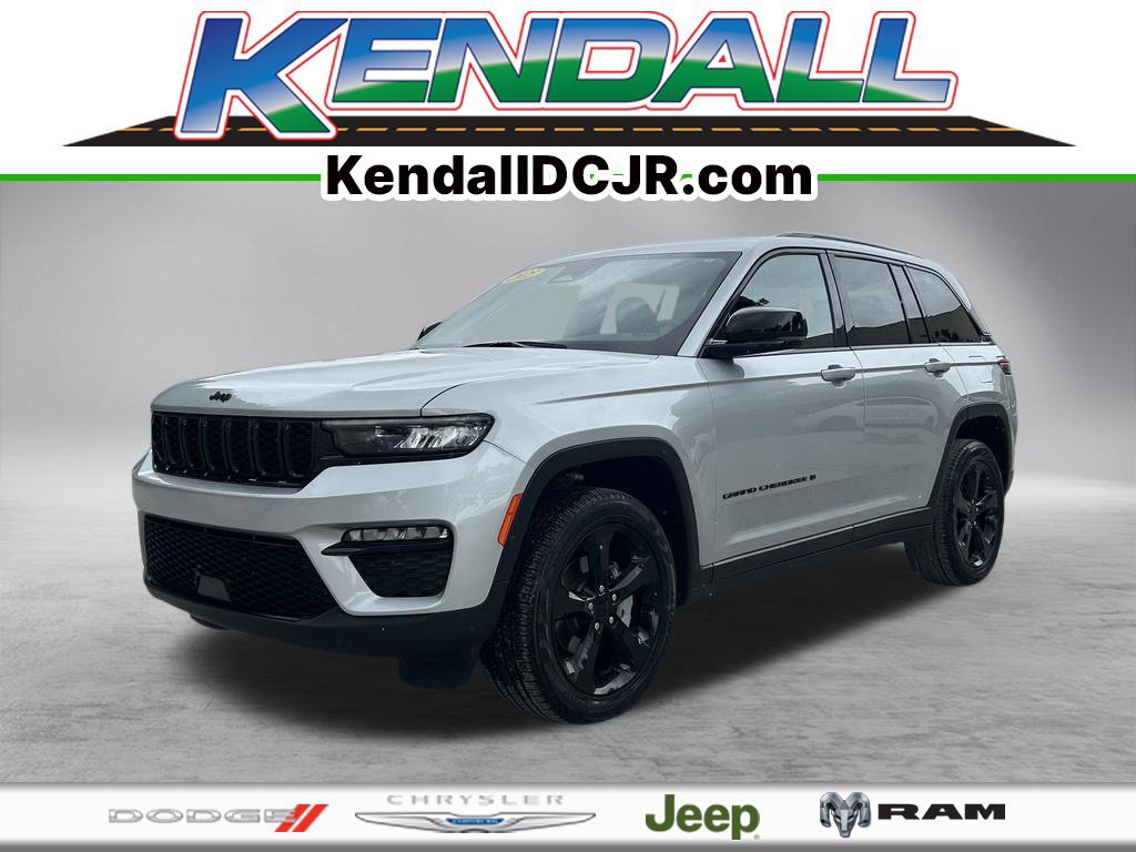 Certified 2025 Jeep Grand Cherokee Limited w/ Black Appearance Package RWD 360° Tour