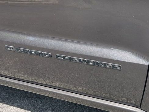 Used 2021 Jeep Grand Cherokee Limited w/ Quick Order Package 28K 80th image 13