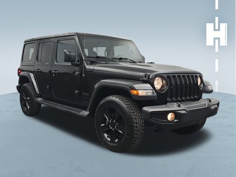 Used 2022 Jeep Wrangler Unlimited Sahara image 1