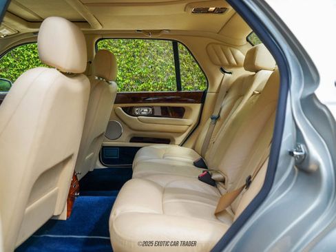 Used 2003 Bentley Arnage R RWD image 67