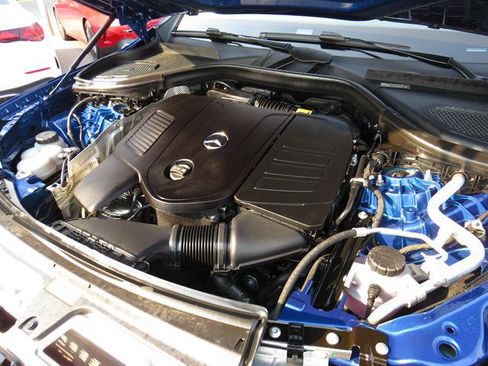 Used 2025 Mercedes-Benz GLC 300 4MATIC image 7