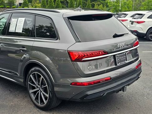 Used 2021 Audi Q7 3.0T Prestige w/ Prestige Package AWD/4WD image 12