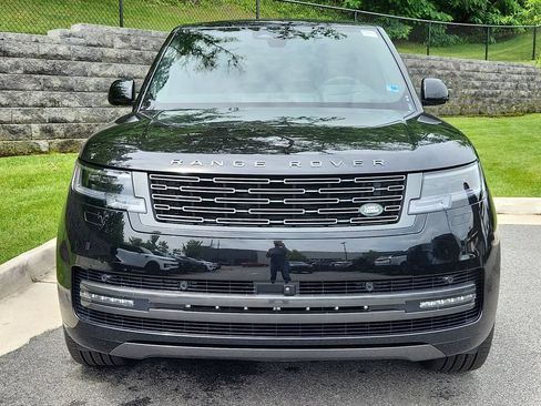 New 2026 Land Rover Range Rover Long Wheelbase SE AWD/4WD image 8