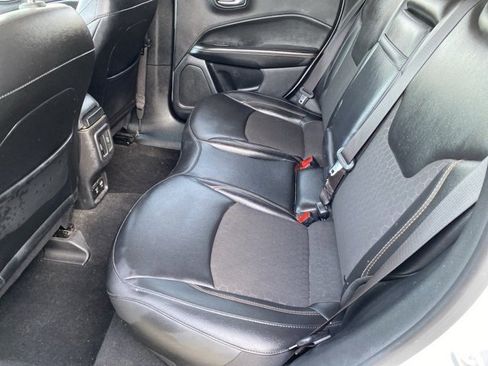 Certified 2019 Jeep Compass Latitude w/ Cold Weather Group image 30