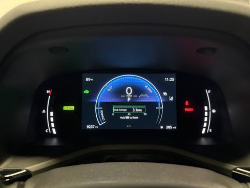 Used 2025 Toyota Camry SE w/ Convenience Package FWD image 14