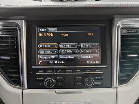 Used 2016 Porsche Macan S w/ Premium Package Plus image 30