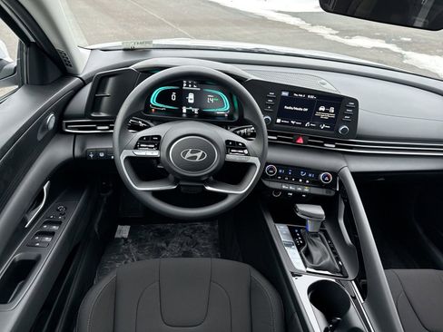 New 2026 Hyundai Elantra Blue image 15