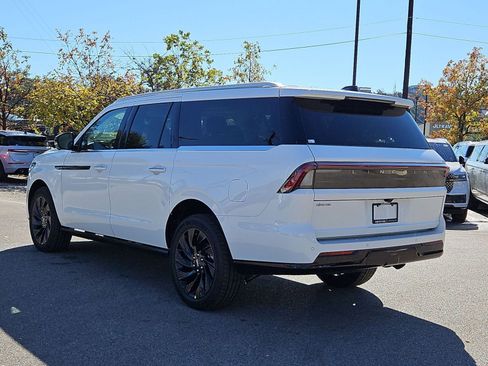 New 2025 Lincoln Navigator L Black Label image 11