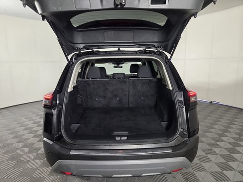 Used 2021 Nissan Rogue SV FWD image 26