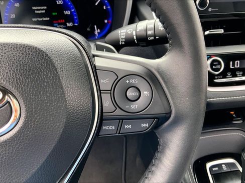 Used 2022 Toyota Corolla XSE image 21