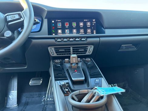 Certified 2025 Porsche 911 Carrera image 16