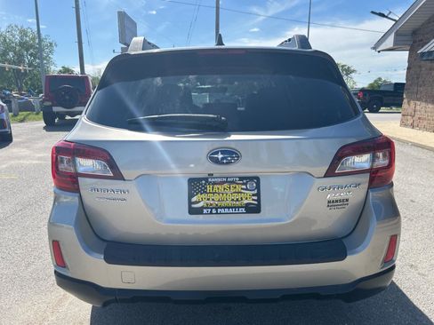 Used 2017 Subaru Outback 2.5i Premium AWD/4WD image 6