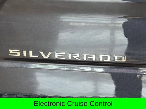 Used 2022 Chevrolet Silverado 1500 LT w/ Protection Package AWD/4WD image 8