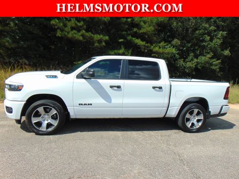Certified 2025 RAM 1500 Tradesman image 1
