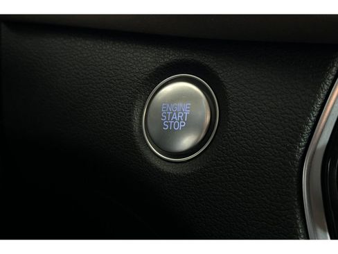 Used 2019 Hyundai Santa Fe image 23