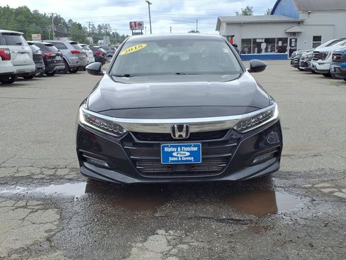 Used 2018 Honda Accord Touring image 2