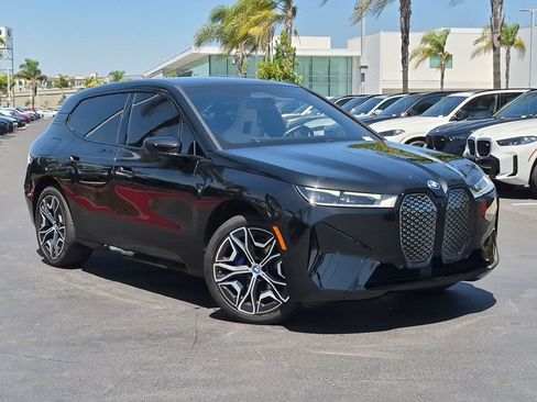 Used 2024 BMW iX xDrive50 w/ Premium Package AWD/4WD image 2