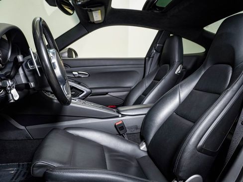 Used 2015 Porsche 911 Carrera RWD image 5