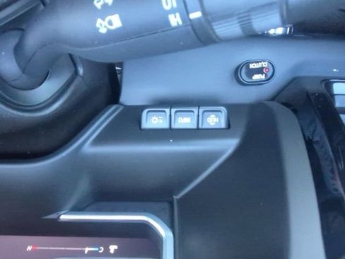 Used 2024 GMC Sierra 3500 AT4 w/ Technology Package AWD/4WD image 33