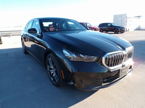 Certified 2025 BMW i5 xDrive40 w/ Premium Package image 1