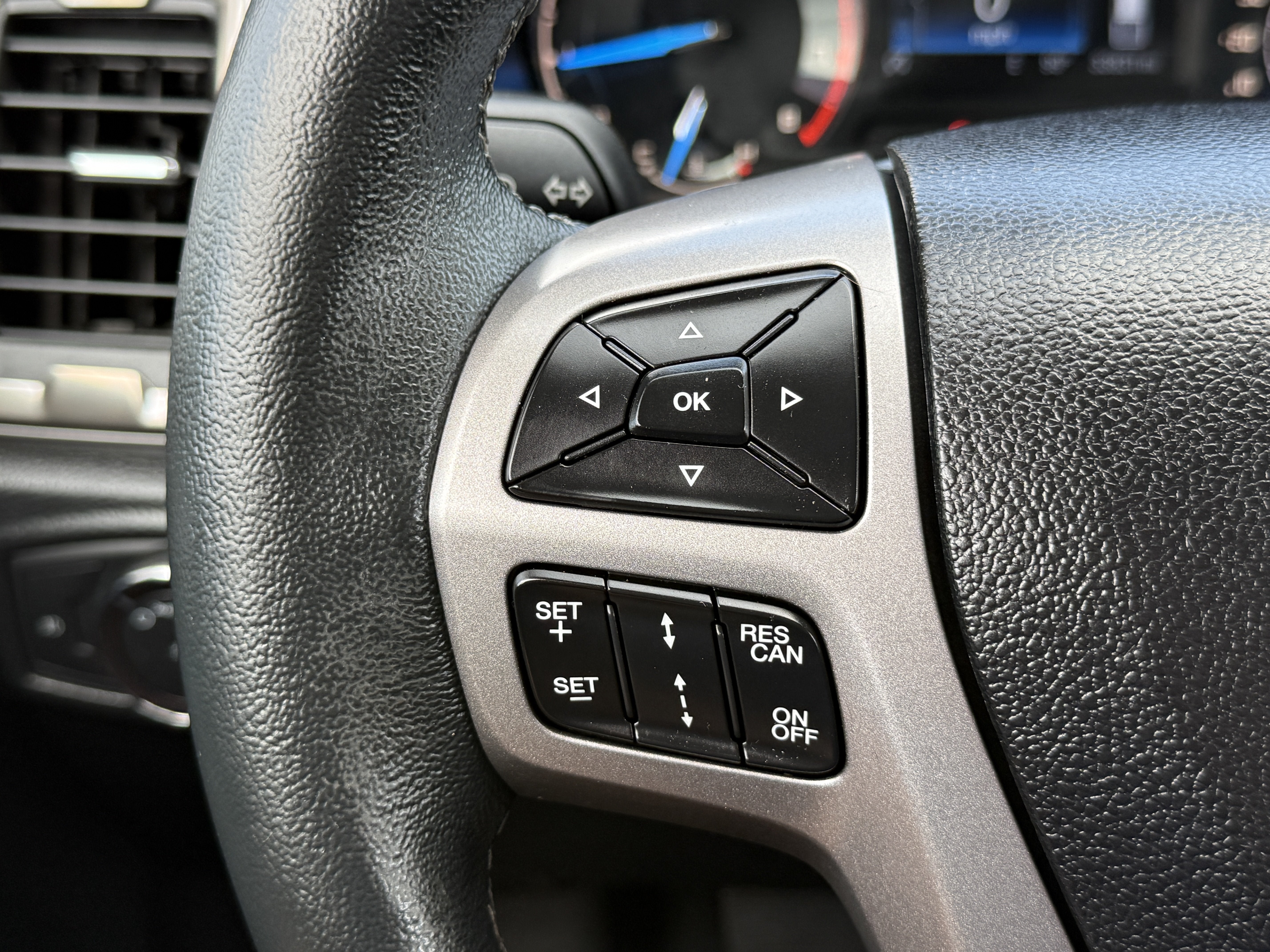 Used 2019 Ford Ranger XLT w/ Equipment Group 302A Luxury AWD/4WD image 24
