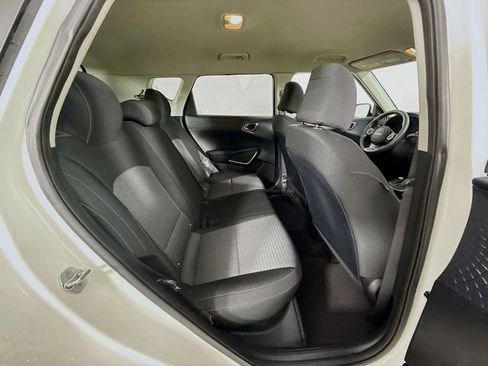 Used 2022 Kia Soul S image 25