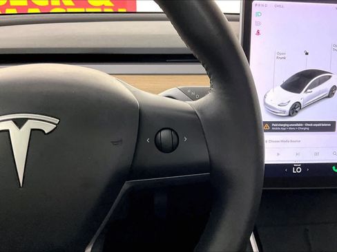 Used 2020 Tesla Model 3 Standard Range Plus image 21