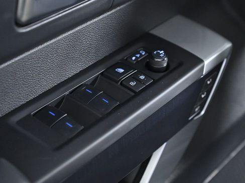 Used 2024 Toyota Tundra Platinum image 31