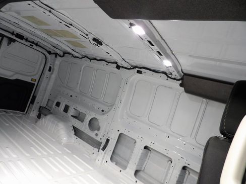 Used 2024 Ford Transit 250 Low Roof AWD image 27