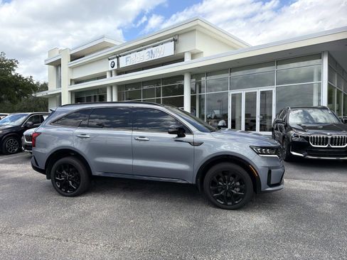 Used 2022 Kia Sorento SX AWD/4WD image 1