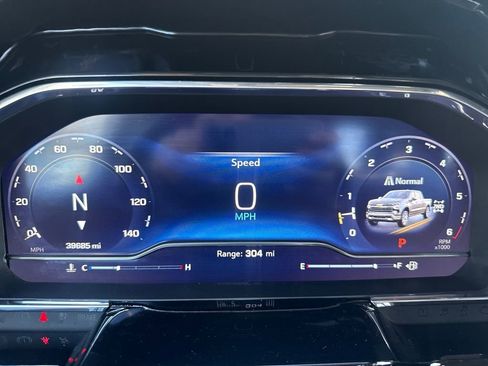 Used 2024 Chevrolet Silverado 1500 LTZ w/ LTZ Premium Package image 15