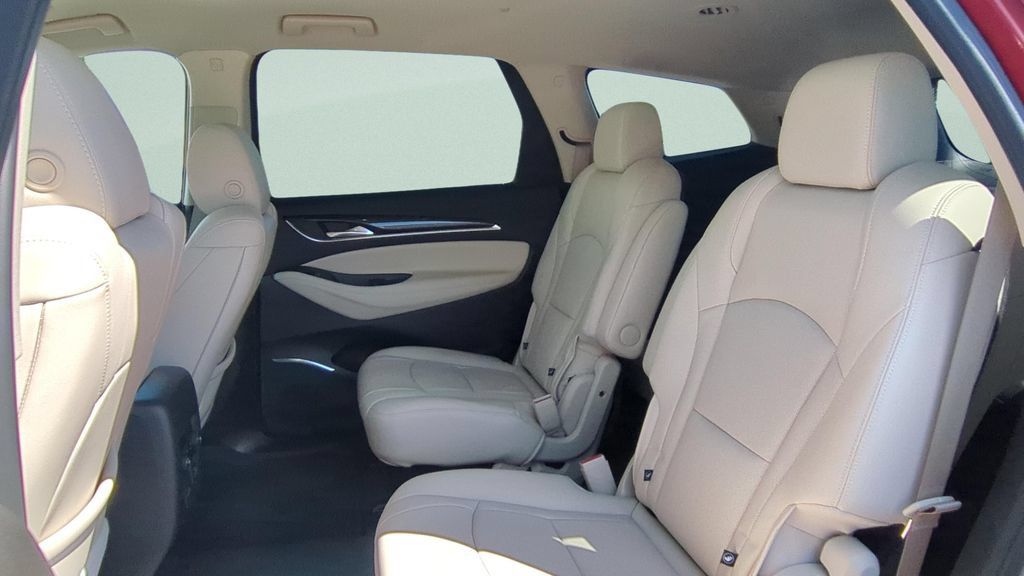Used 2022 Buick Enclave Essence w/ Sound and Sites Package FWD image 10