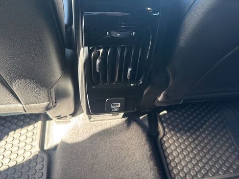 Used 2024 Jeep Compass Trailhawk image 19