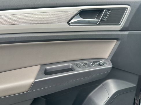 Used 2021 Volkswagen Atlas Cross Sport S image 16