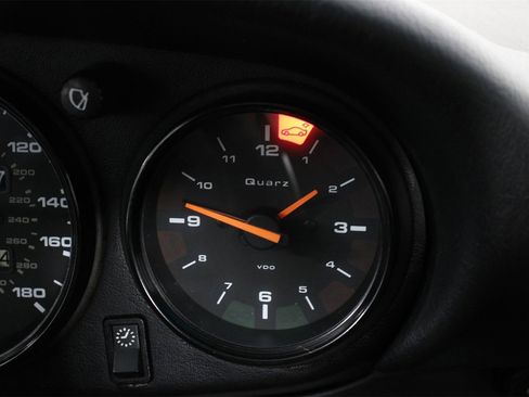 Used 1995 Porsche 911 Carrera image 16