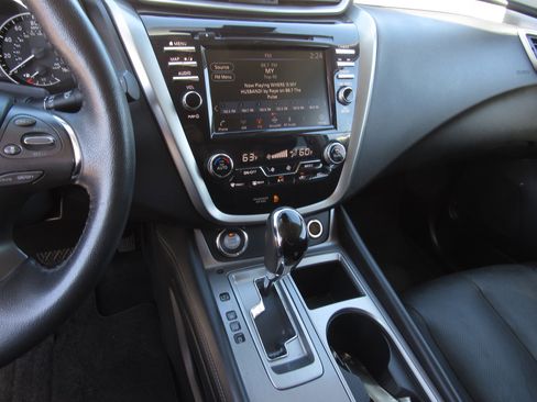 Used 2023 Nissan Murano SL w/ SL Moonroof Package AWD/4WD image 18
